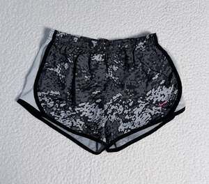 Nike Dri-FIT Digital Camo Running Shorts Size M